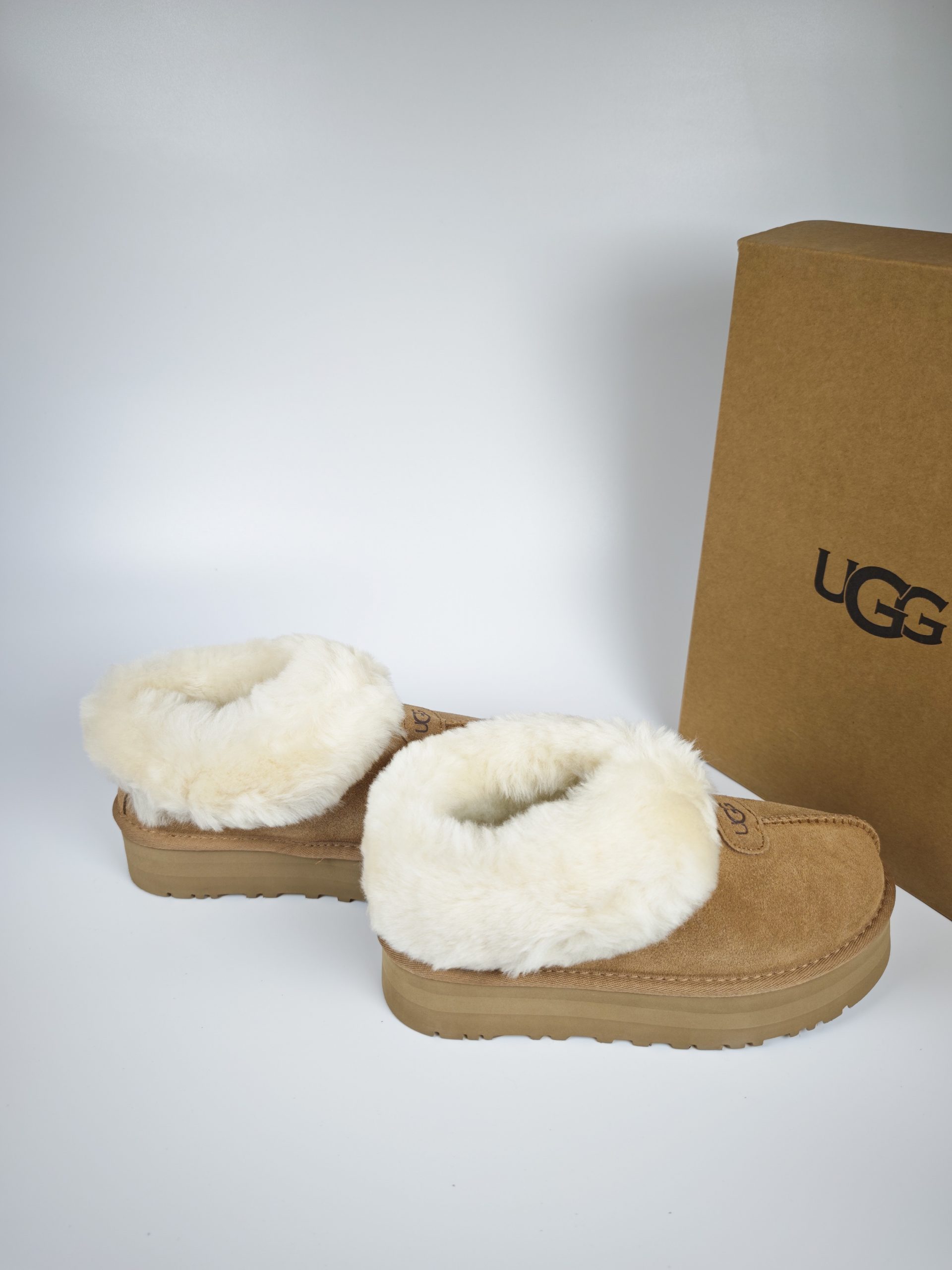 Giày boot UGG cổ lông cừu 5cm - Ảnh 5