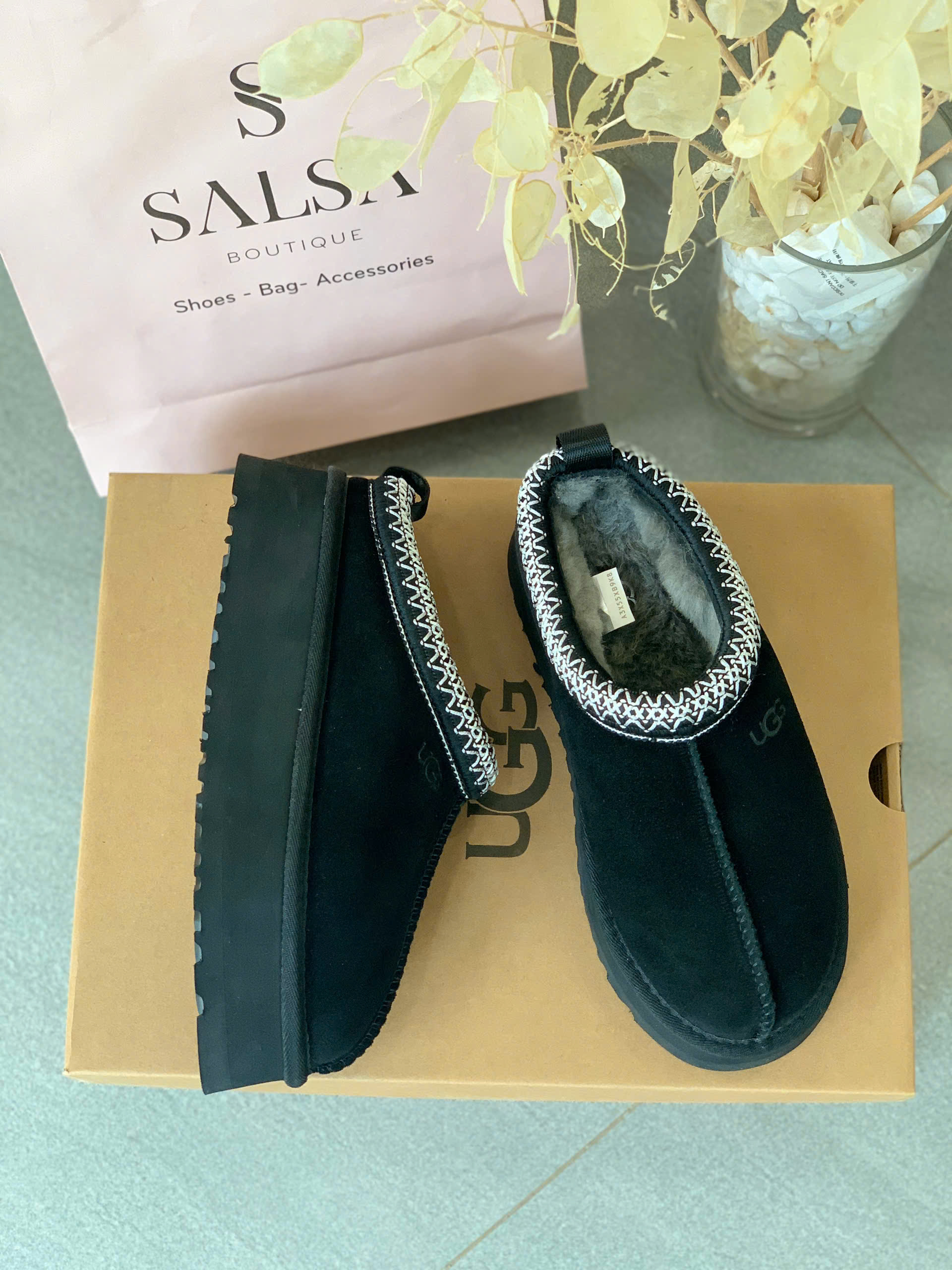 Giày sục UGG cổ thêu viền - Ảnh 11