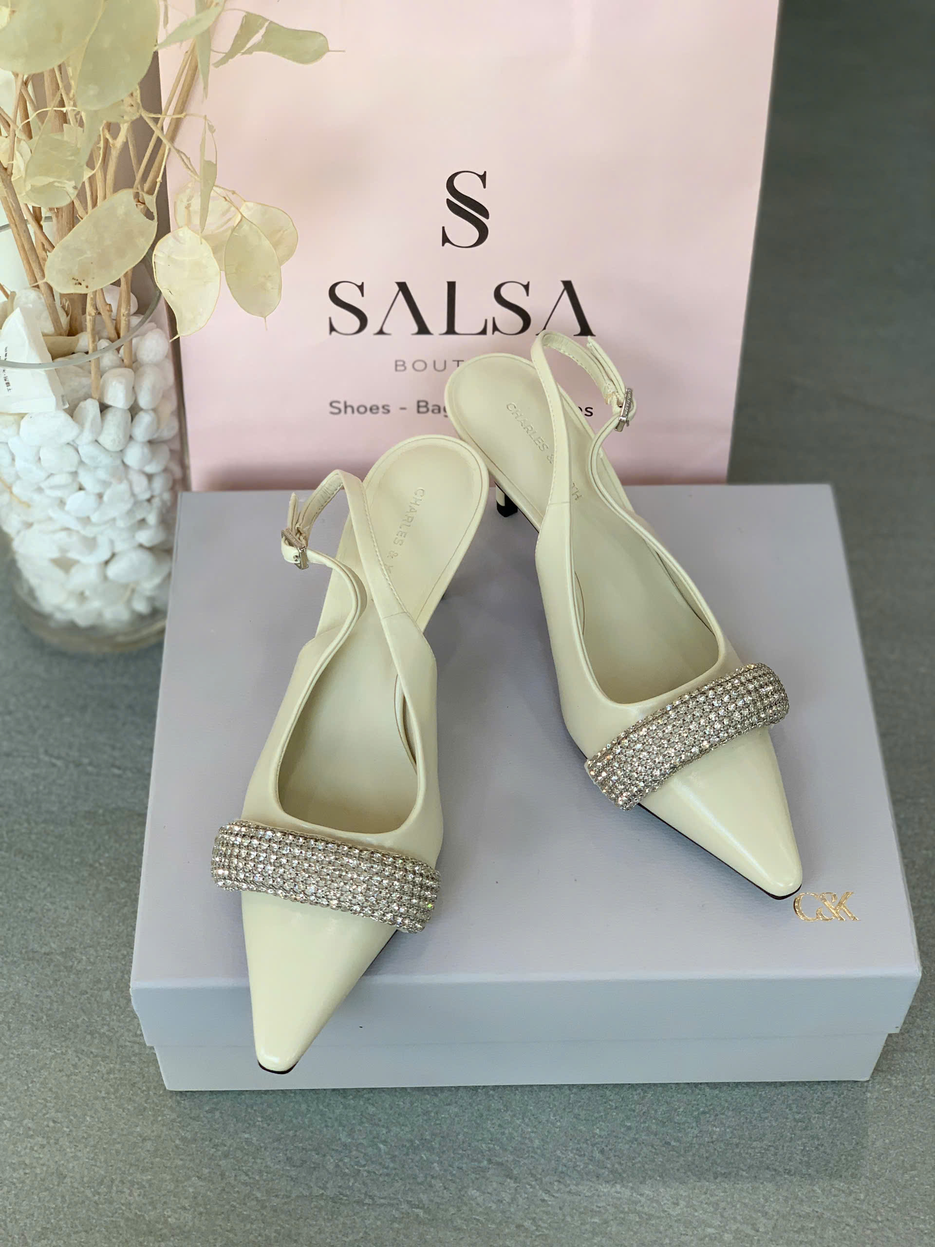 Giày slingback CNK đính đá - Ảnh 5