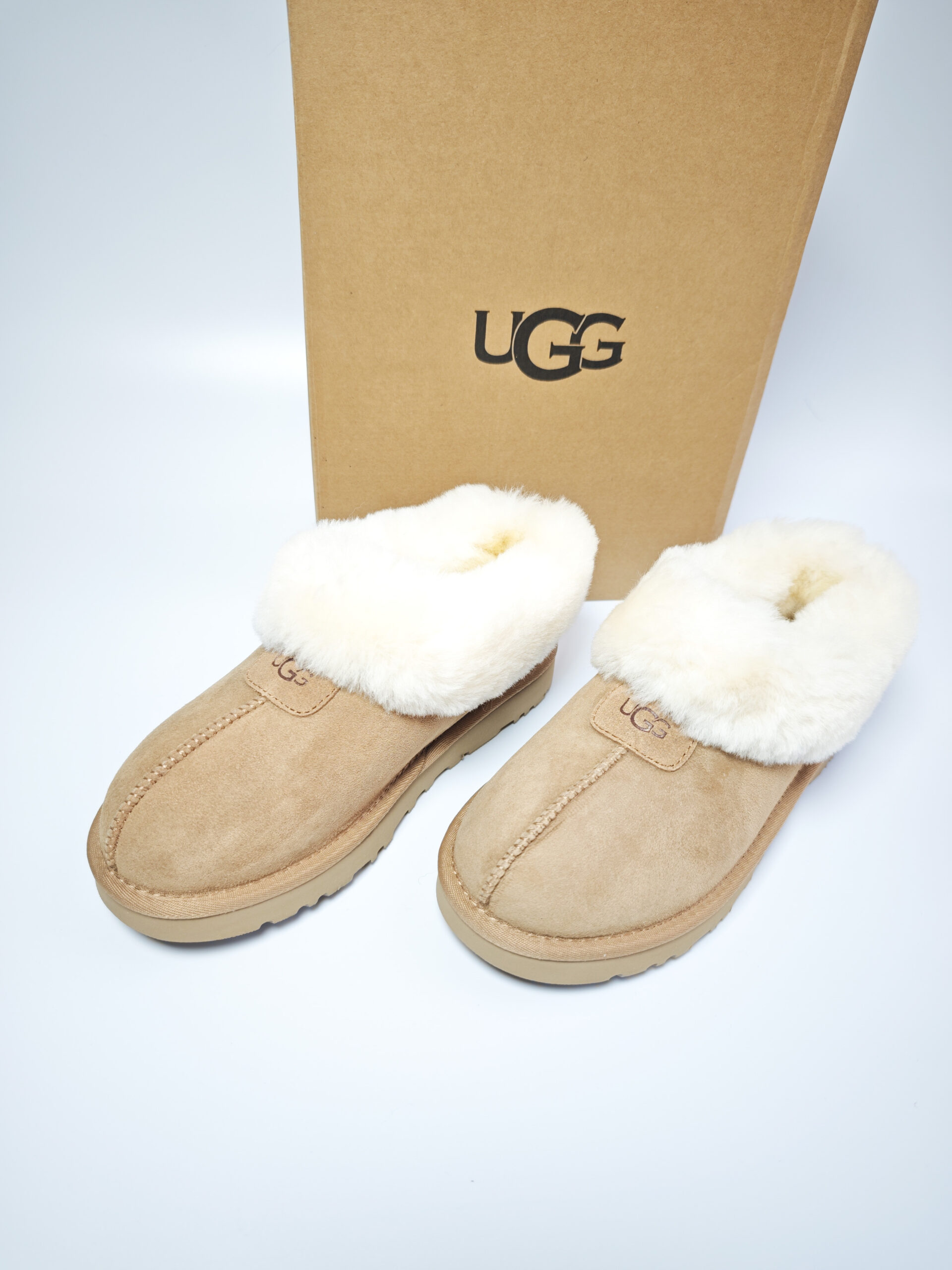 Giày boot UGG bệt cổ lông - Ảnh 2