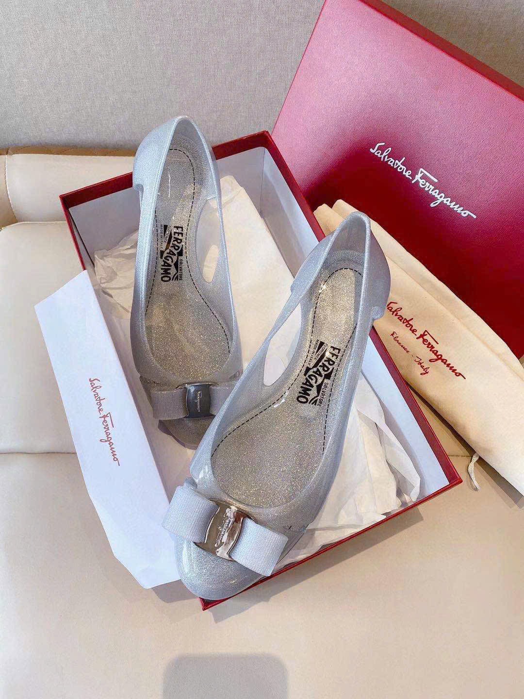 Giày búp bê Salvatore Ferragamo bệt phối nơ - Ảnh 3