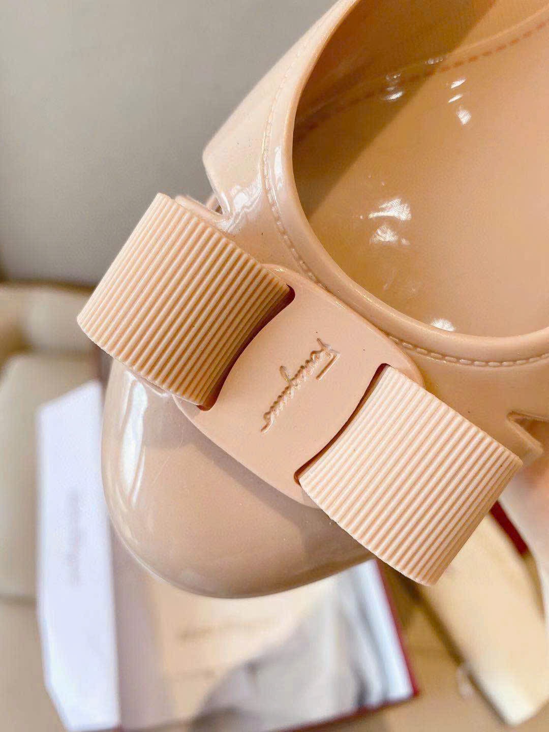 Giày búp bê Salvatore Ferragamo bệt phối nơ - Ảnh 9