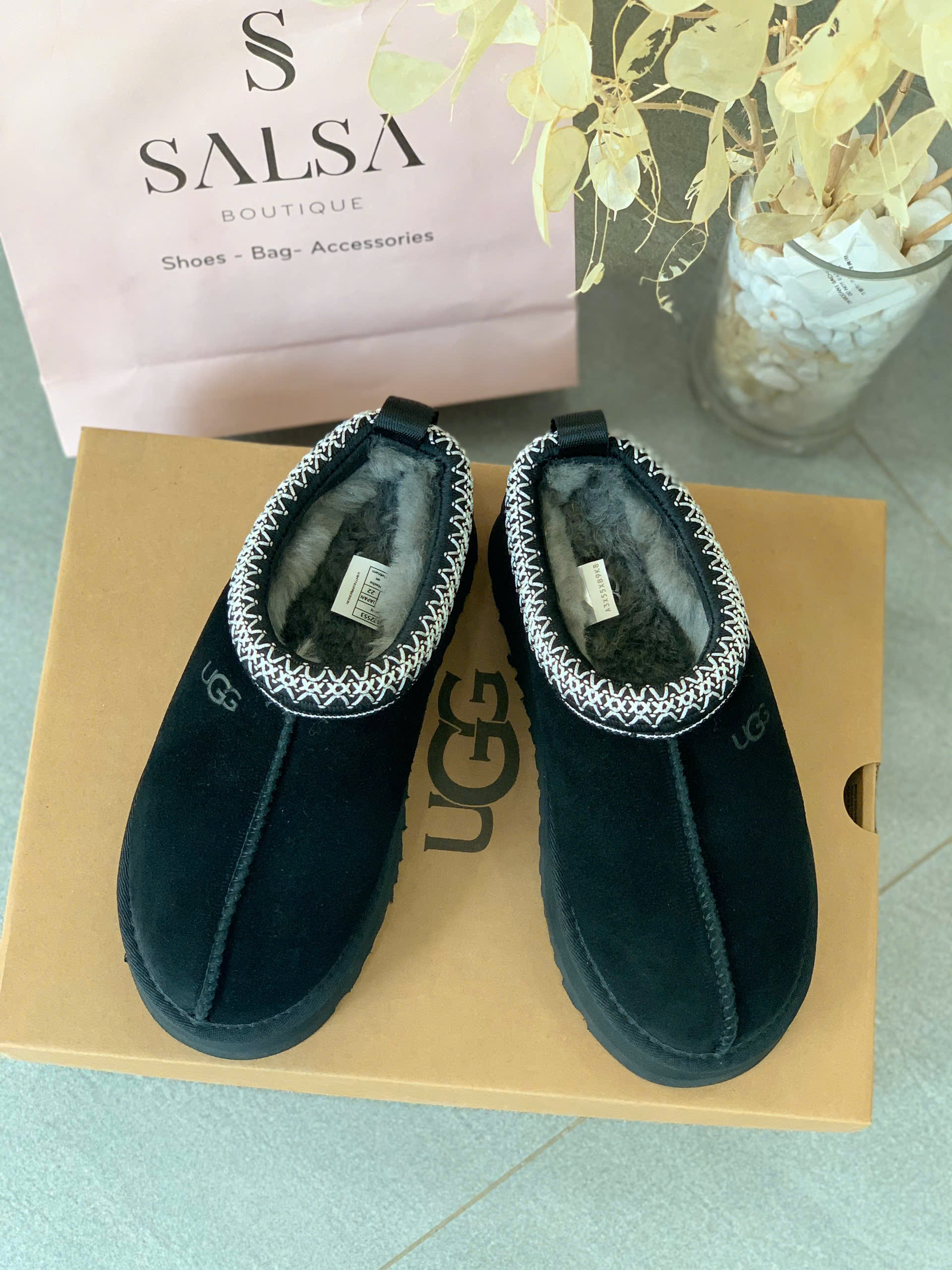 Giày sục UGG cổ thêu viền - Ảnh 10