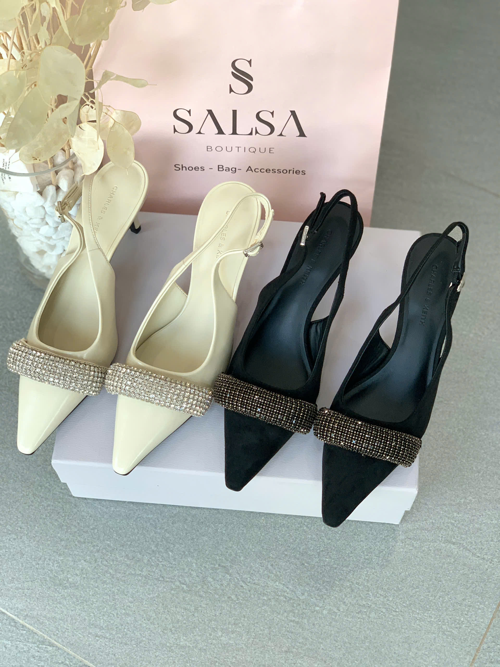 Giày slingback CNK đính đá