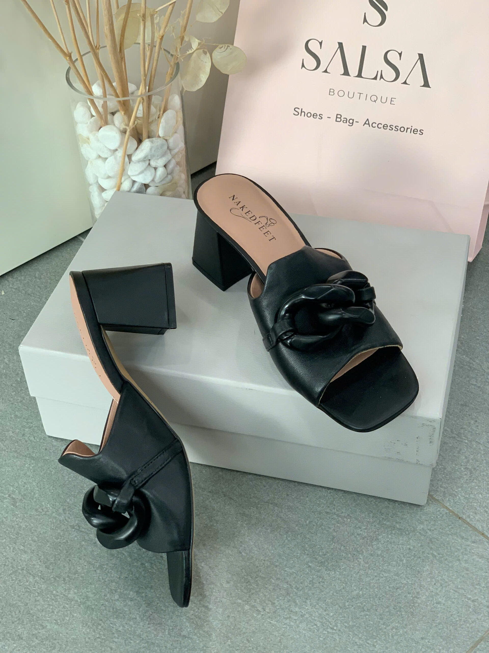 Dép cao gót NAKEDFEET nơ xích